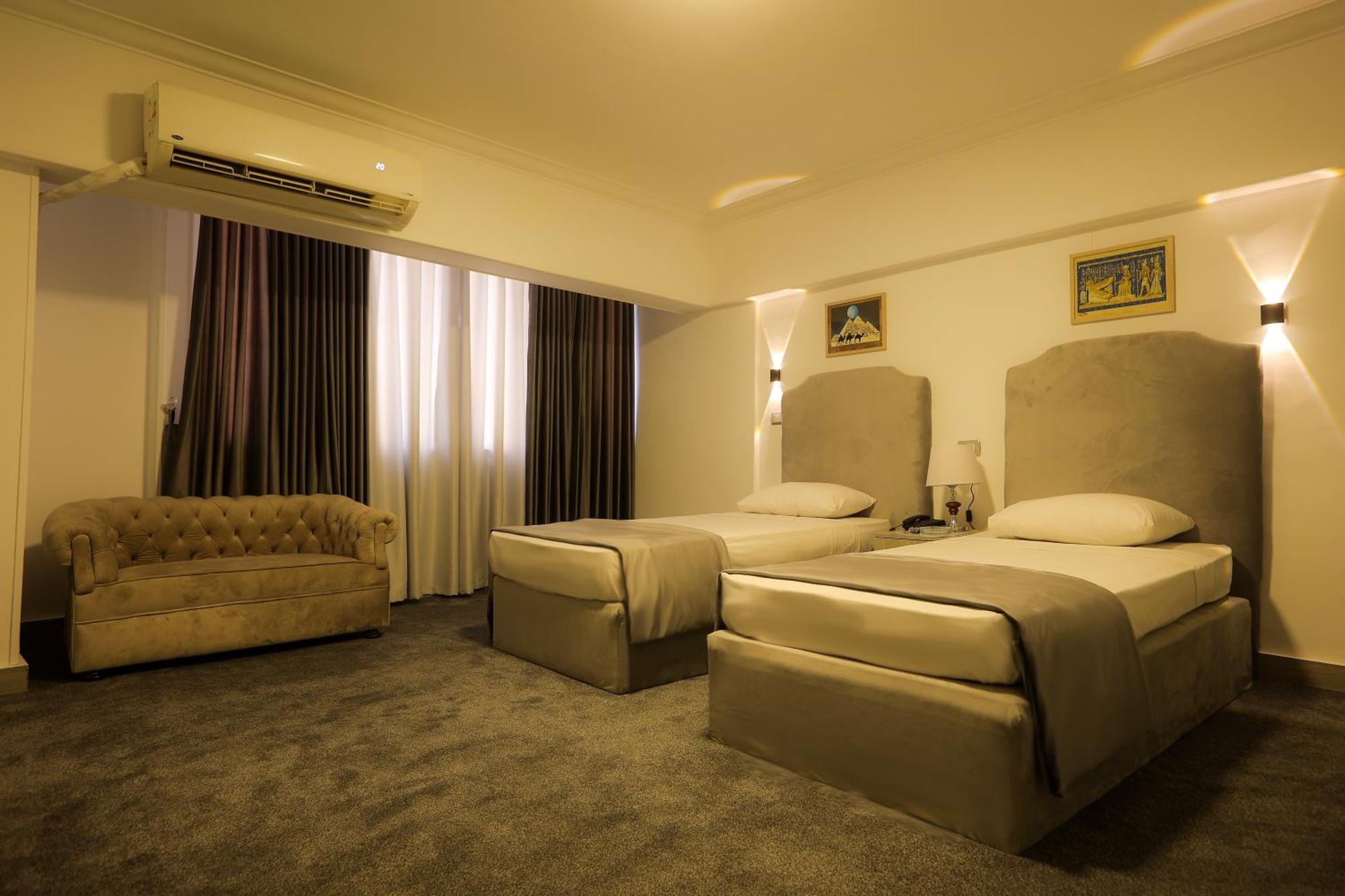 Aura Inn Hotel Cairo Giza Exterior photo